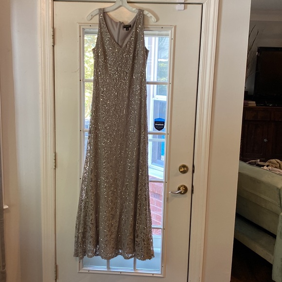 Prom/wedding - Picture 5 of 6